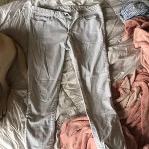 White skinny jeans